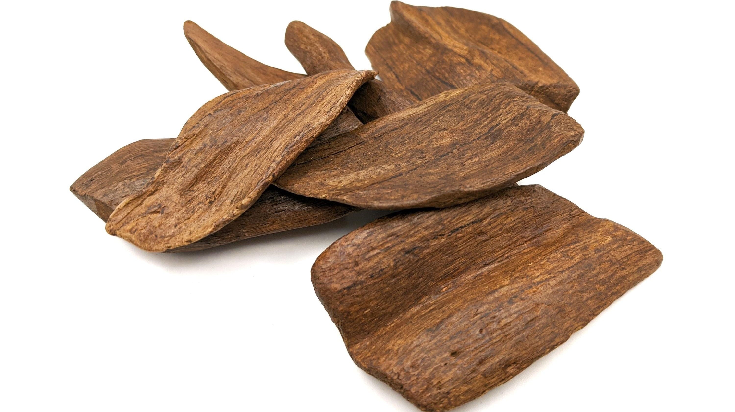 The Story of Enhanced Cambodian Oud: Stability and Rich Fragrance